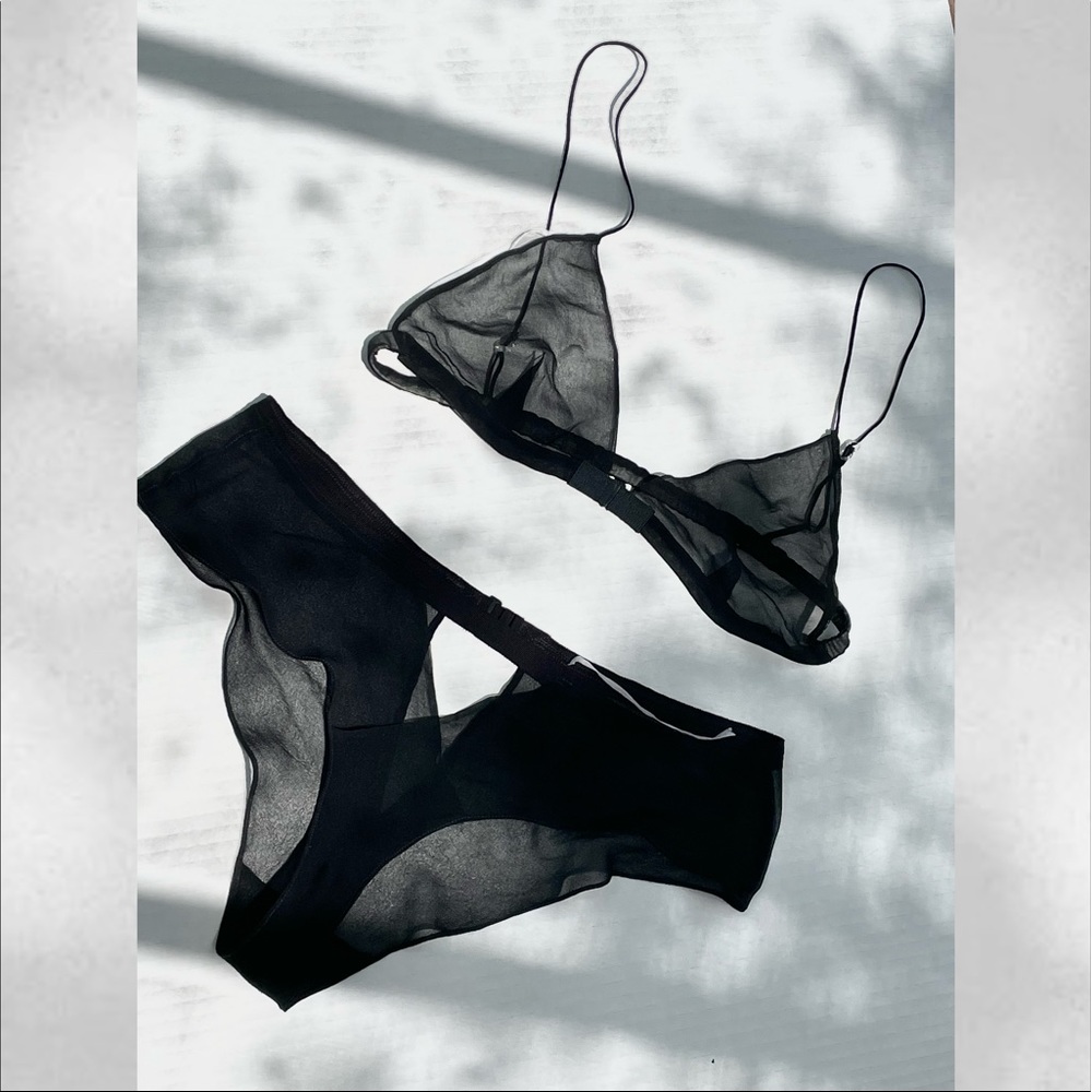 NWOT Jean Yu Silk Bra Panty Garter Belt